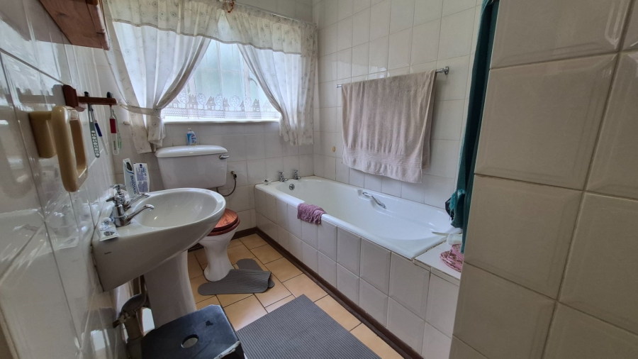 4 Bedroom Property for Sale in Fauna Free State